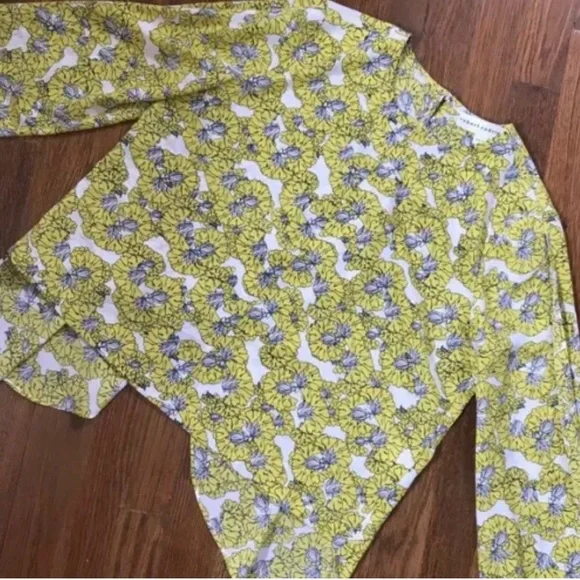 Robert Rodriguez Dania Floral Ruffle-Back Blouse - Picture 4 of 7